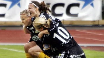 Alexandra Höglund punkterade matchen med sitt 4-2-mål.