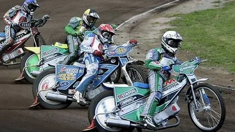 Nicki Pedersen vinner heat 7. Dansken vann samtliga sina sex heat under kvällen.