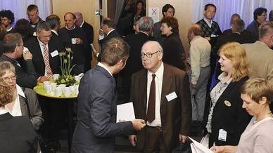 Atomenergiveteranen Hans Blix var en populär intervjuperson när Svensk Kärnbränslehantering höll en internationell konferens i Stockholm på tisdagen.