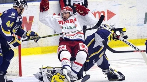 Peter Nylander i Timrådressen mot HV 71 i våras.