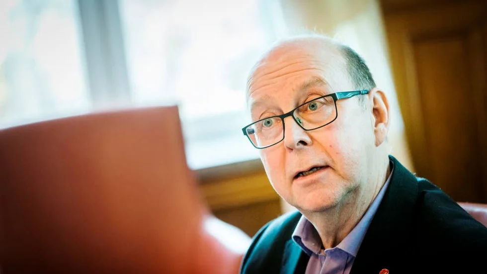 Glenn Berggård, oppostitionråd för Vänsterpartiet, säger att det primära är en arbetstidförkortning.