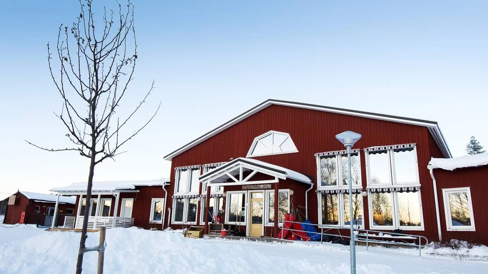 Skolan i Klöverträsk hotas återigen. Skolgruppen i byn är nu aktiverad igen och ska ha sitt första möte till helgen.