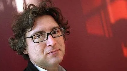Den franska filosofen Michel Onfray vill lyfta fram en historia som bejakar kropp och sexualitet.