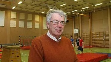 Gunnar Bjurvald,  arbetar med en bok om idrott på barns egna villkor.