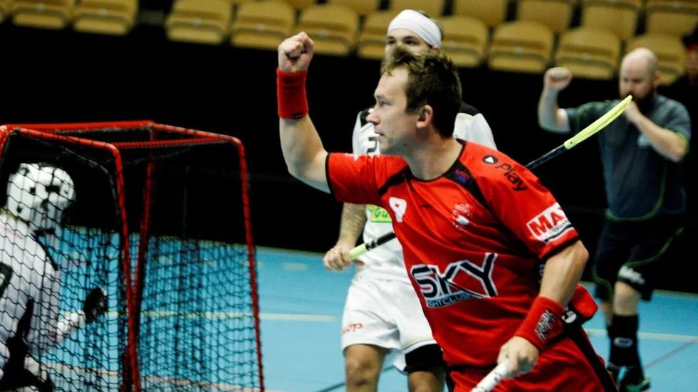 MÅLSKYTT. För tre år sedan spelade Kim Sundin för Solfjäderstaden. Nu är han på väg tillbaka.