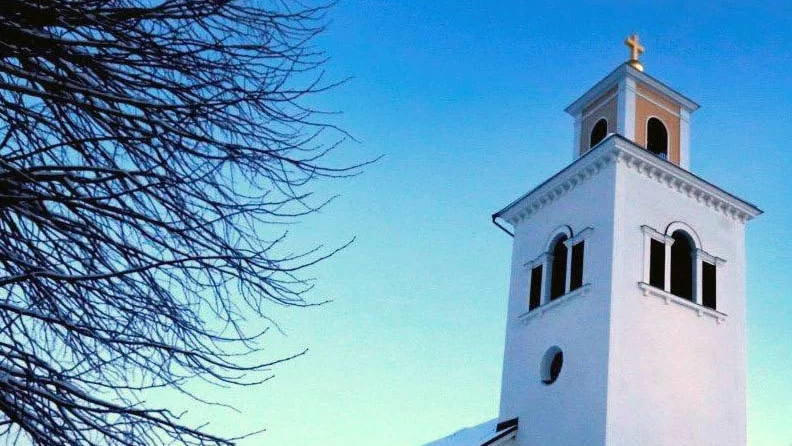 Någon förstörde pianot i Klockrike kyrka.