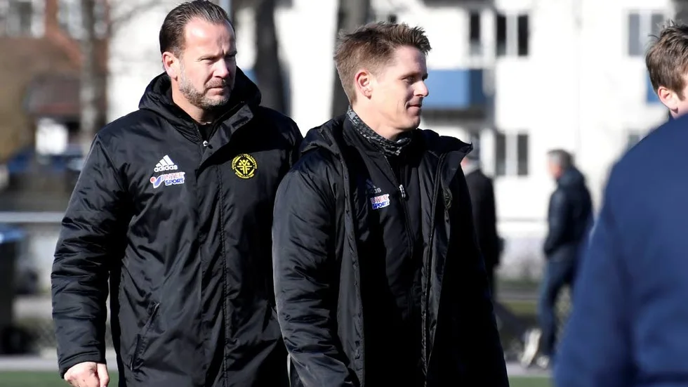 Blir kvar. Magnus Fält och Mattias Karlberg är två tränarna som är klara för en fortsättning i VFF.