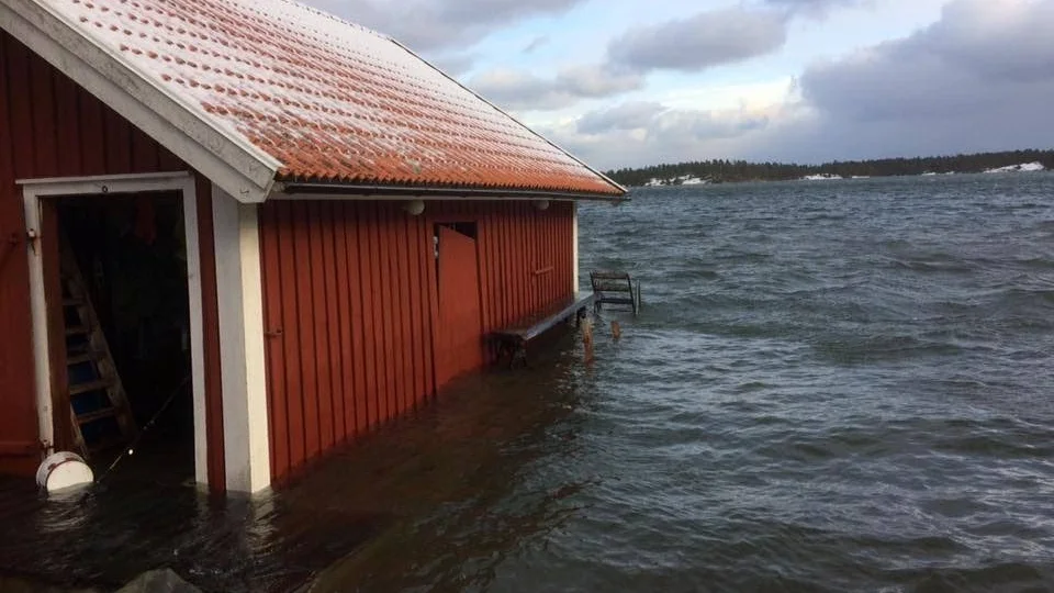 Högt. Vattnet nådde högre än det gjort på över 30 år på Björkö i januari 2017.
