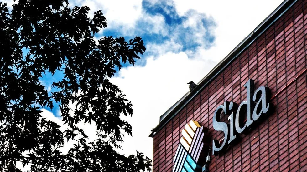 Biståndsmyndighet. Beslutet om att dra in stödet för vissa organisationer är olyckligt.