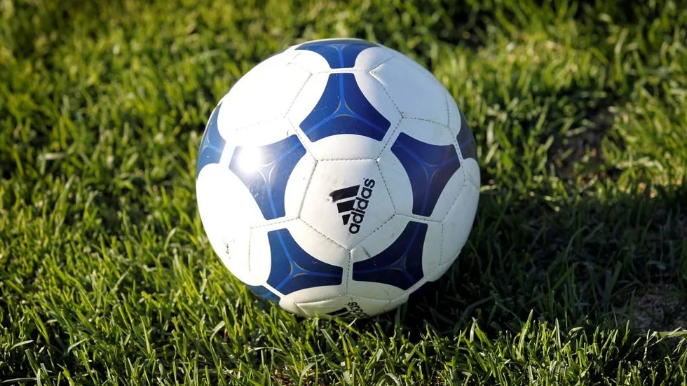 Boll fotboll adidas
