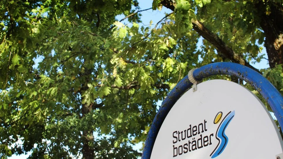 Den som vill ha studentbostad i Linköping gör klokt i att köa i tid. Man kan registrera sig den dag man fyller 17.