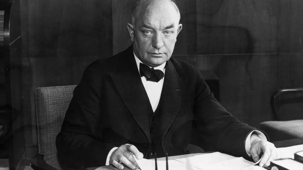 Hur väl står sig Per Albin Hanssons ord om den svenska beredskapen i dag, frågar sig skribenten.