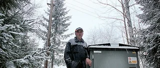 Ifrågasätter stödgruppernas existens