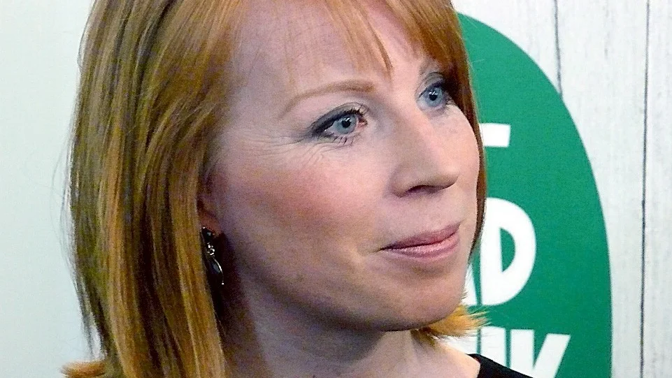 Annie Lööf och Centern kräver bättre flyktingmottagande.
