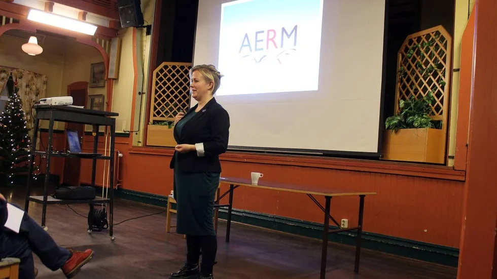 Föredrag. Jenny Grenander höll ett föredrag om hur starka republikaner är i andra europeiska monarkier.