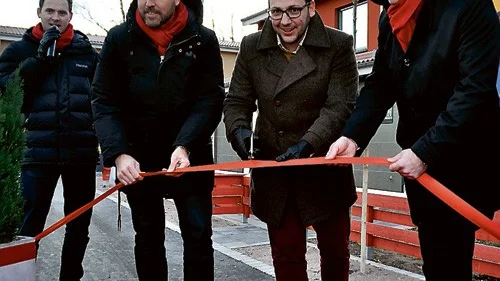 Anders Stjärnberg, Murrharem Demirok och Fredrik Törnqvist klippte bandet.