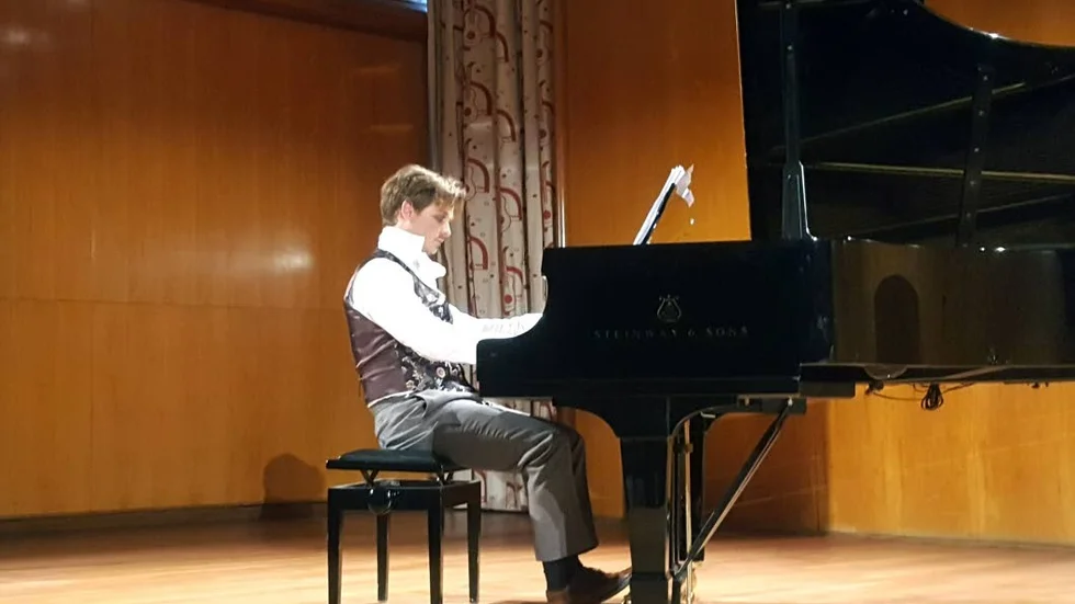 Imponerade. Henrik Måwe som Chopin.