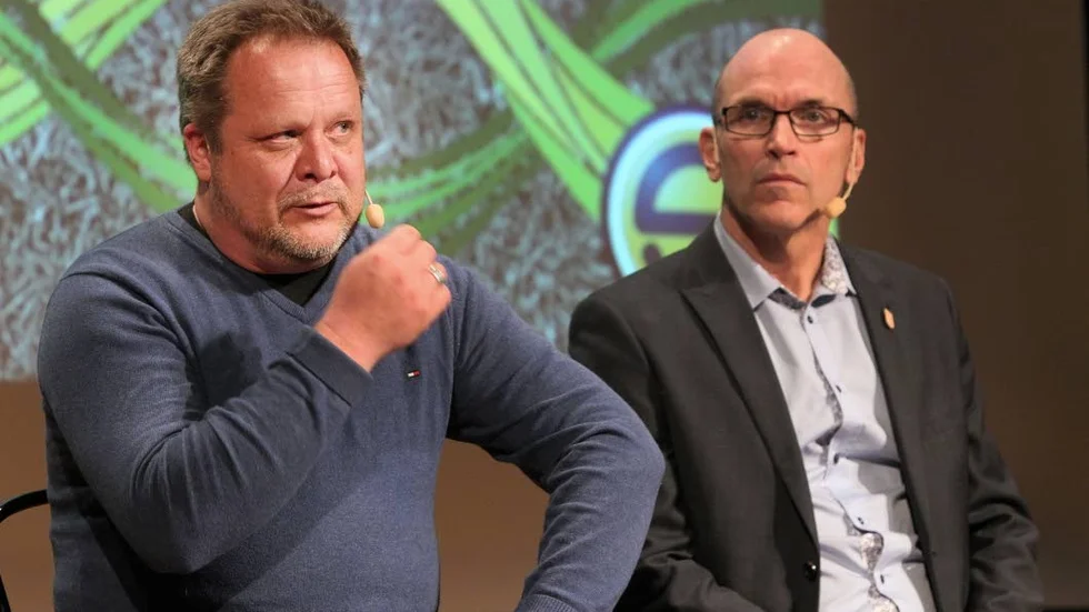 Tränarsnack. Roar Hansen, ÅFF:s tränare, och Tor-Arne Fredheim, tränare i Assyriska, la fram sina tips inför säsongen i Superettan.
