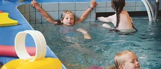 Svårt med tider till simhallen