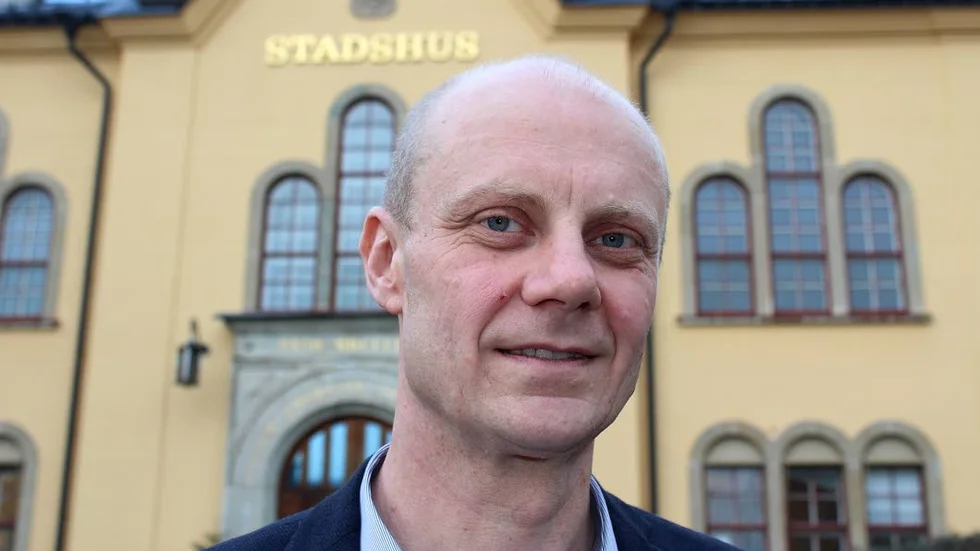 Byggde olovligt. Gunnar Gustafsson (MP) tvingas nu betala över 10 000 kronor i sanktionsavgift.