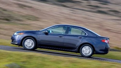 I augusti är den åttonde generationen av Honda Accord här. Helt ny men tämligen anonym.