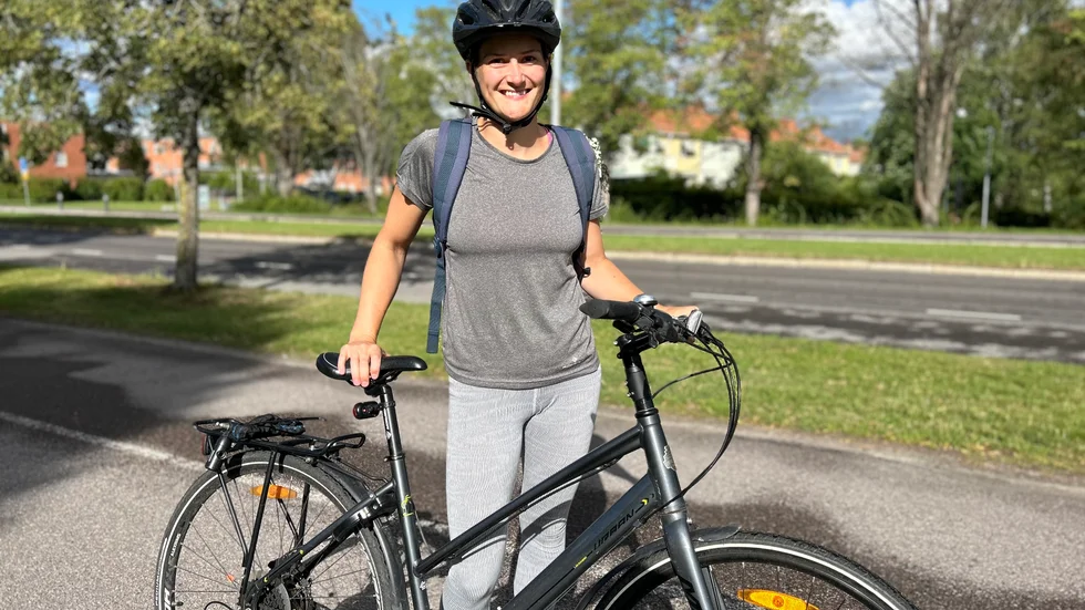 Anna Granat vann Norrköping kommuns cykelpris i år. Nu vill hon uppmana fler till att cykelpendla: "Jag slipper träna andra tider om jag inte hinner, för jag vet att jag redan fått vardagsmotionen", säger hon.