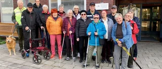 Pensionärer promenerar i Kiruna