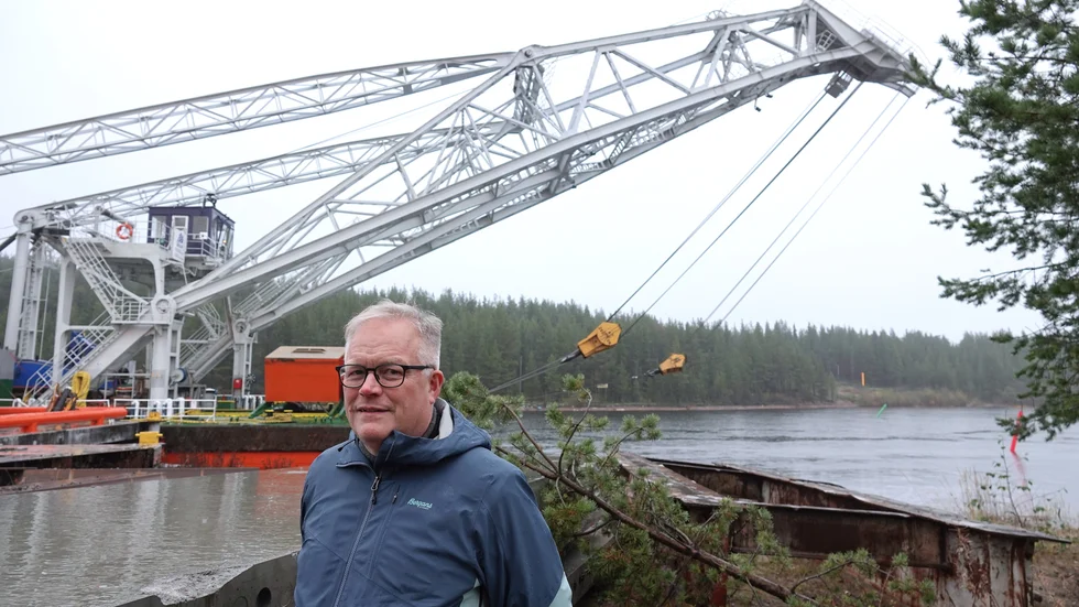 Johan Wirtala, avdelningschef vid planeringsavdelningen på Piteå kommun, drömmer om att Munksund 5 ska bli en turistbåt som kan puttra omkring i skärgården. "Nu hoppas vi att arbetet går enligt plan", säger han.