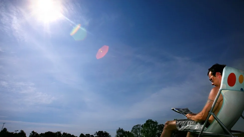 Idag blir det årets varmaste dag - reportage.
Fredrik Engstrand, solar
Varmt
Värme
Sol
Sommar
