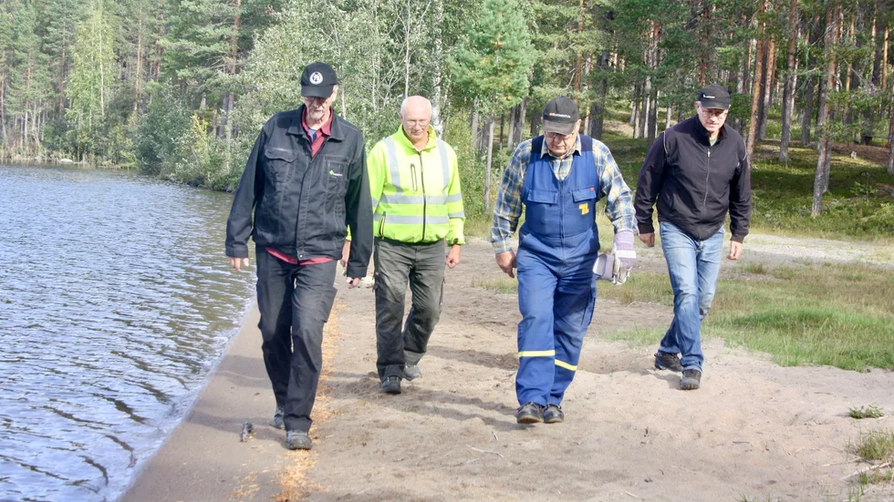 Sören Westermark, Staffan Hjelte, Thure Persson och Ingemar Brännström är några av dem som nu sköter om badplatsen.