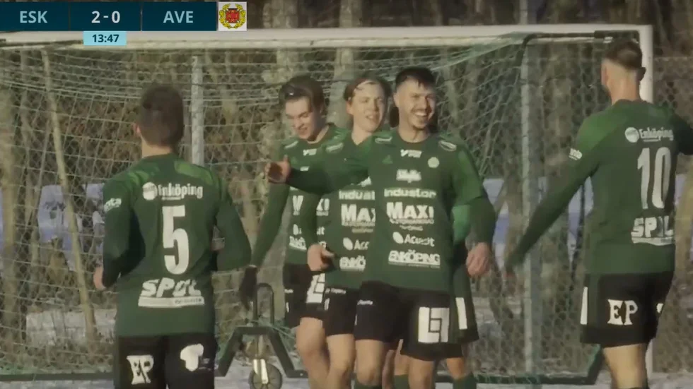 Nyförvärvet Mattias Özgün gjorde drömdebut med mål efter 14 minuter mot Avesta. 