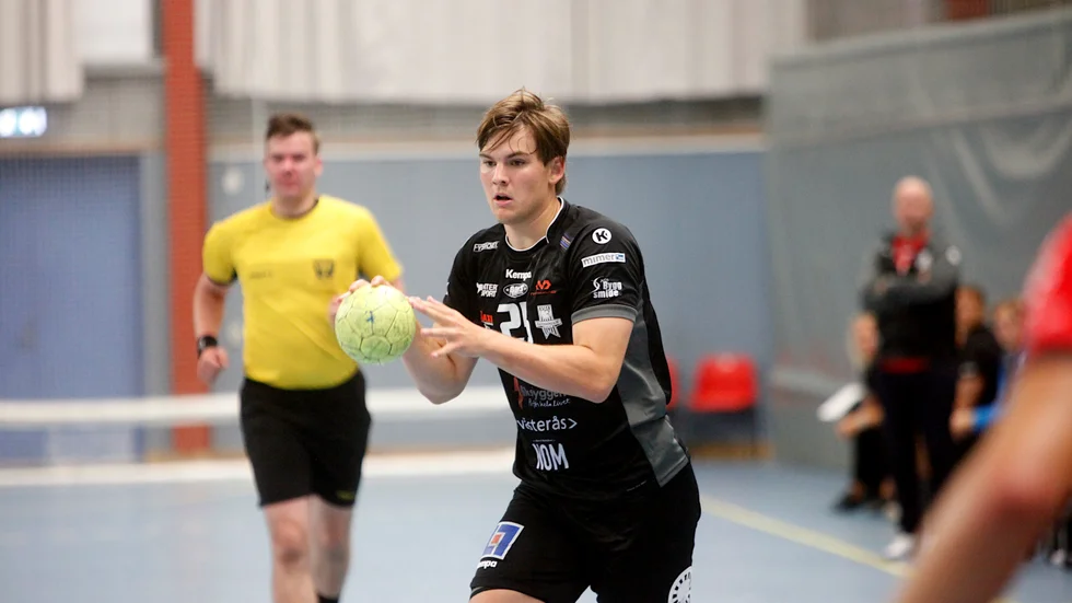 Arvid Boquist i sin nya klubb VästeråsIrsta mötte Enköpings HF i helgen.