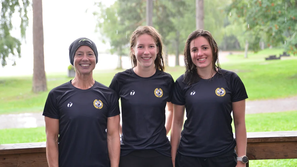 Fleur Karlberg, Lisa Johanson och Mathilda Dyson på pallen.