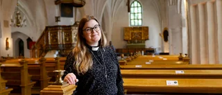 Nya kyrkoherden trodde att hon inte var smart nog att bli präst