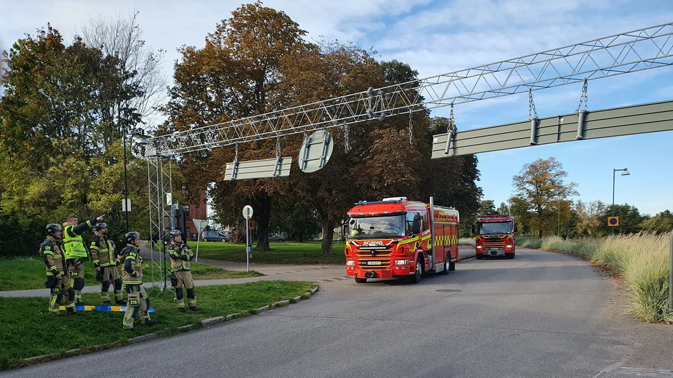 Det var på Södra Stånggatan, vid Tullbron, som skylten hade blåst ned.
