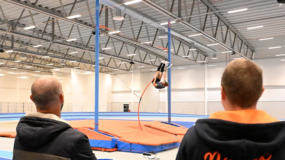 Efter testerna hyllade Robin Emig träningsmöjligheterna i Florahallen. ”Såna här anläggningar har vi inte hemma i Frankrike”, säger 22-åringen med ett leende.