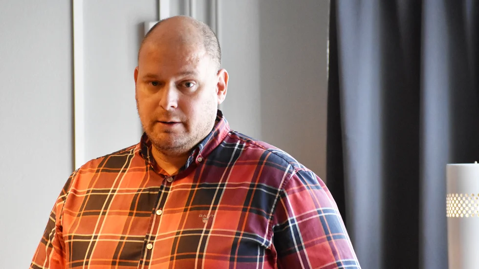 John Olsson, socialchef i Malå, presenterade sin utredning för kommunfullmäktige.
