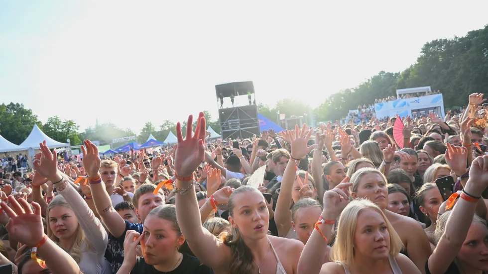 Sommarfestival? Nej, Bonfire hölls 8-9 september i Linköping. Den helgen närmade sig temperaturen 25 grader, och månaden blev rekordvarm i hela Östergötland. 