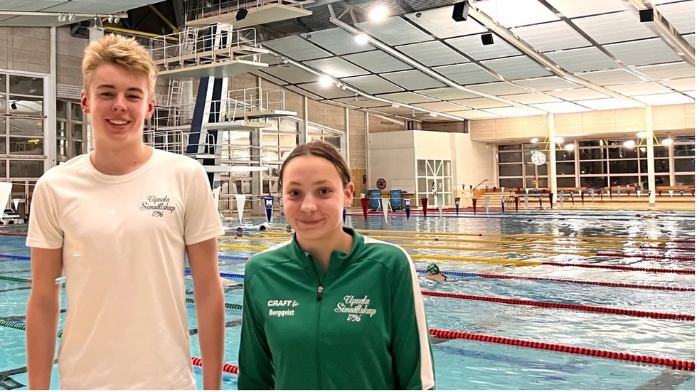 Tage Helin och Signe Bergqvist i stora simhallen på Fyrishov.