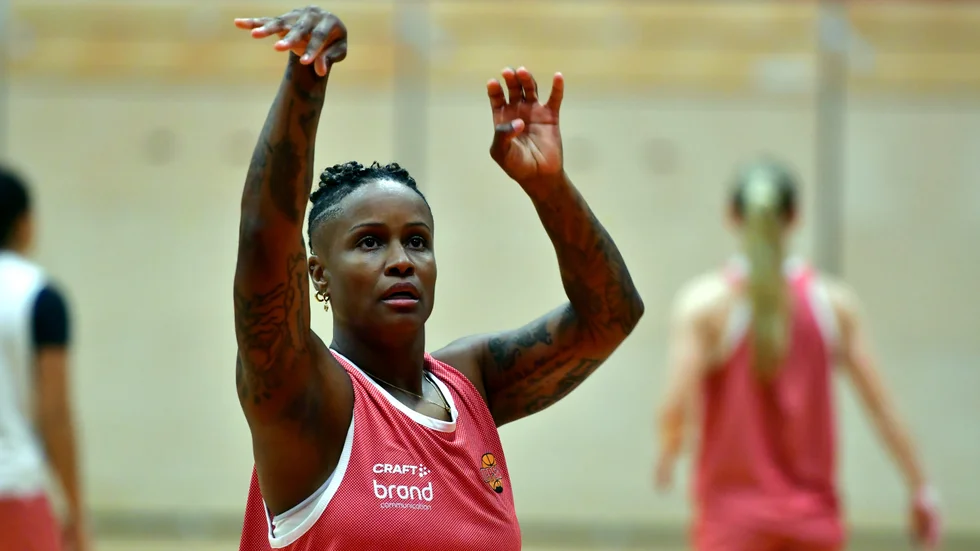 Tiffany Brown har lämnat Uppsala Basket under kaosartade omständigheter.