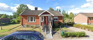 Huset på Vattenvägen 19 i Stigtomta har fått ny ägare