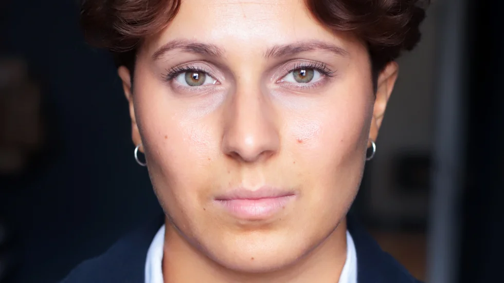 Amanda Ghanbari Lundberg, jurist på Svenska Tecknare, välkomnar AI-rättegången. Pressbild.