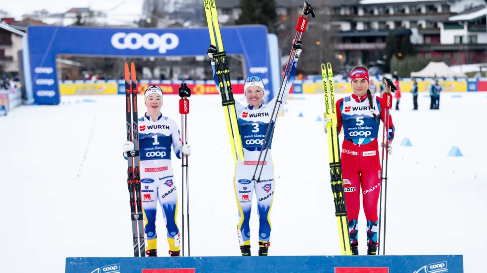 Jonna Sundling, Linn Svahn och Kristine Stavås Skistad tog varsin pallplats i tourpremiären.