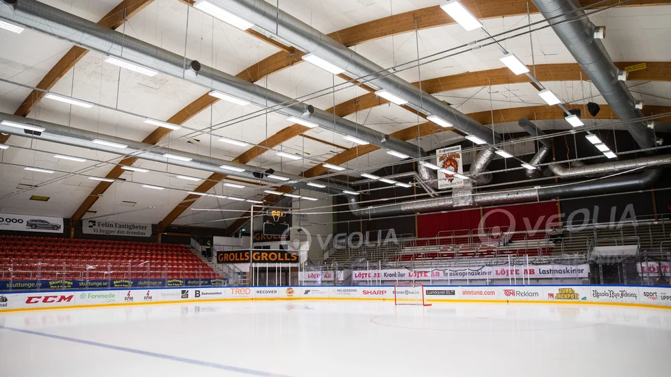 Sedan Uppsala hockey startade upp sitt damlag uppstod en önskan om att ta del av reklamintäkterna i Gränbyhallen.