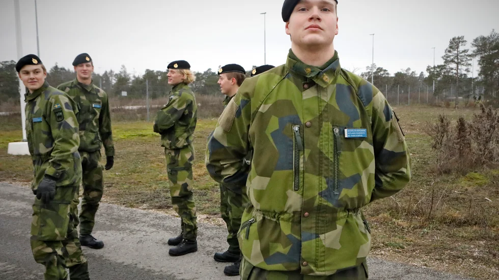Maximilian Bergmark har ett halvår kvar, men han lär bli kvar i det militära. Siktet är nämligen inställt på att bli officer.