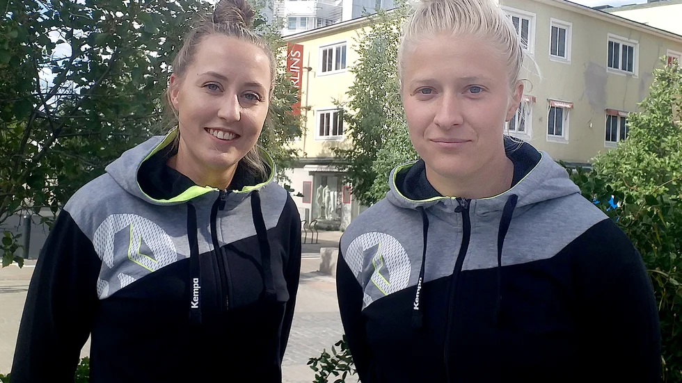 Boden Handbolls Lotta Kulju och Yasmine Domonji har varit på blixtbesök i sin nya hemstad Boden.