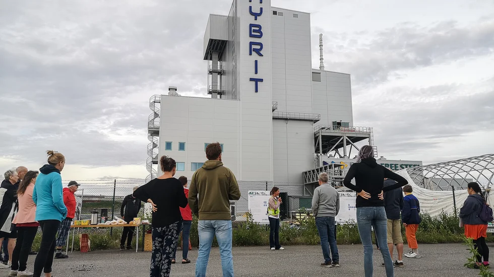 Utanför Hybrits pilotanläggning genomfördes i somras ett samrådsmöte inför byggandet av den kommande demonstrationsanläggningen.