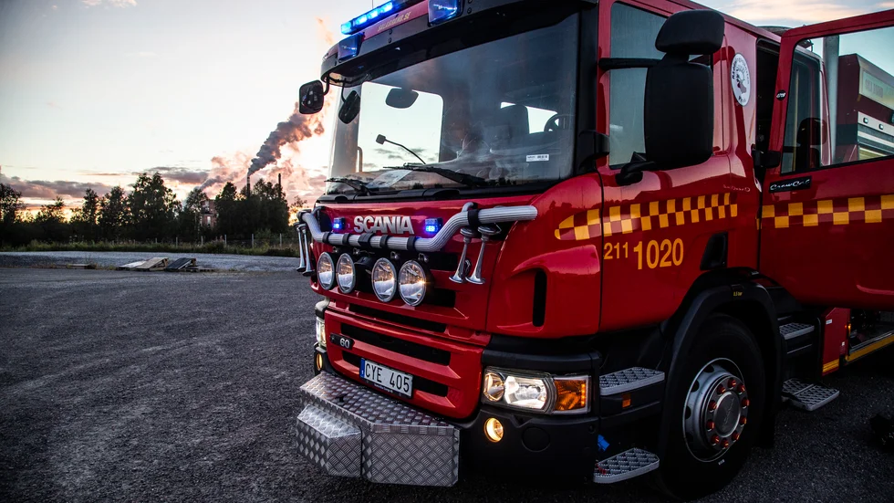En brand bröt ut i en bil utanför Bruzaholm på onsdagsmorgonen.