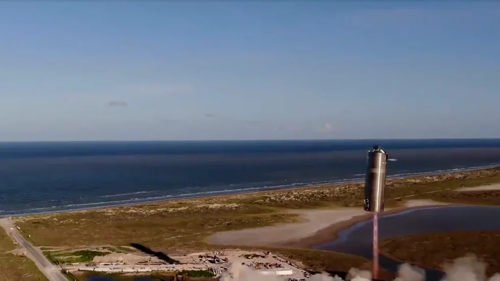Space|X provflyger sina "plåtburkar" vid stranden Boca Chica i Texas. Bild från SN5:s flygning i augusti.