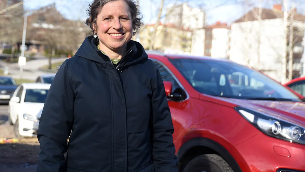 "En placering skulle kunna vara vid parkeringen nära Bruksparken i centrum", säger hållbarhetsstrateg Jane Hjelmqvist om var en snabbladdningsstation för el- och hybridbilar skulle kunna placeras.
